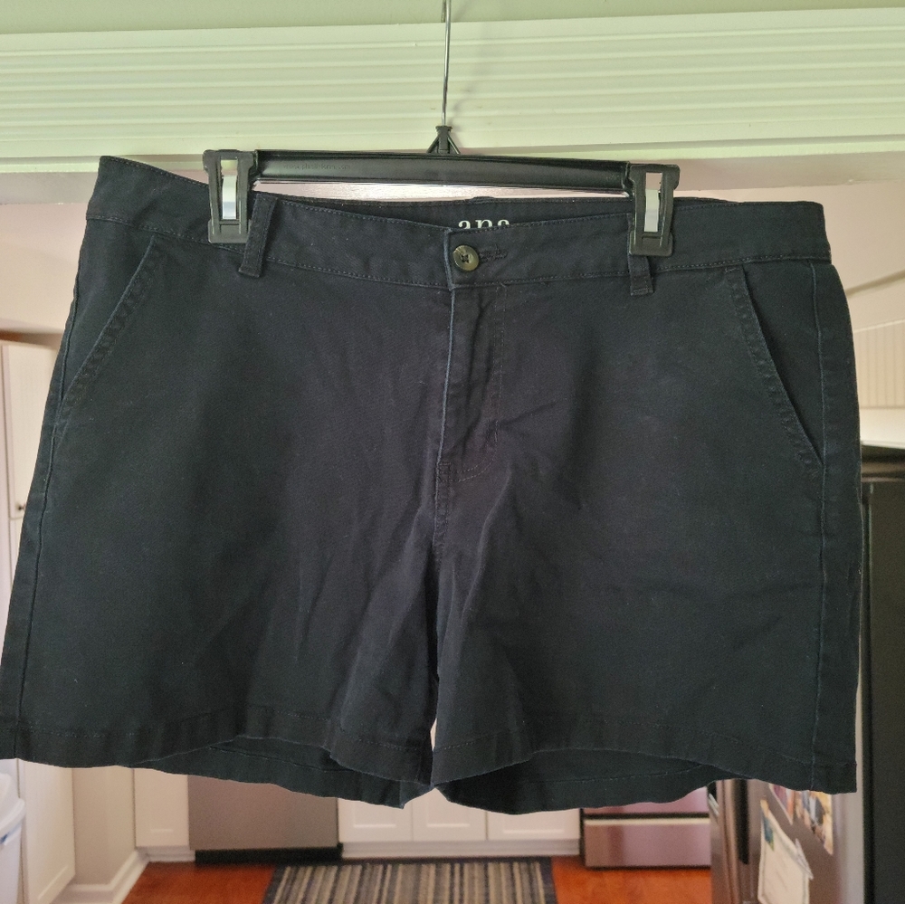 A.n.a. black cotton shorts sz 14